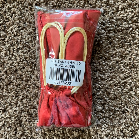 NEW Taylor Swift RED Sunglasses - Picture 4 of 10